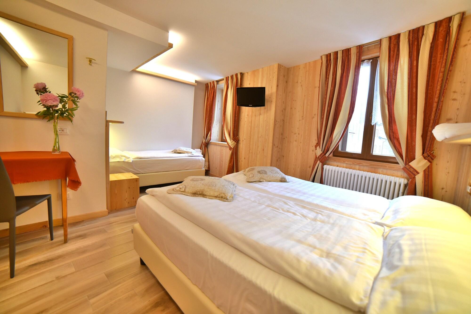 Albergo Stelvio Bormio Buitenkant foto