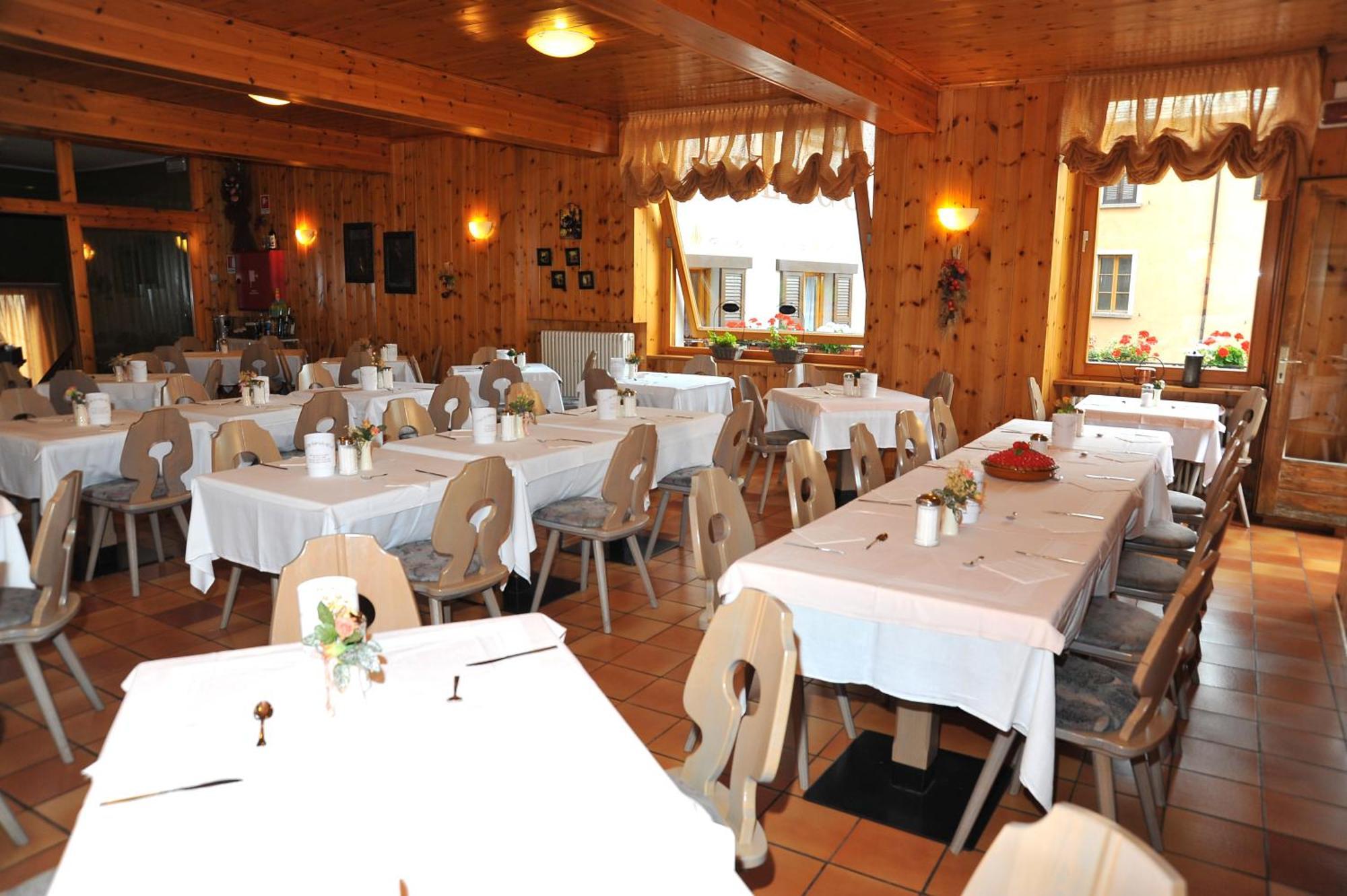 Albergo Stelvio Bormio Buitenkant foto