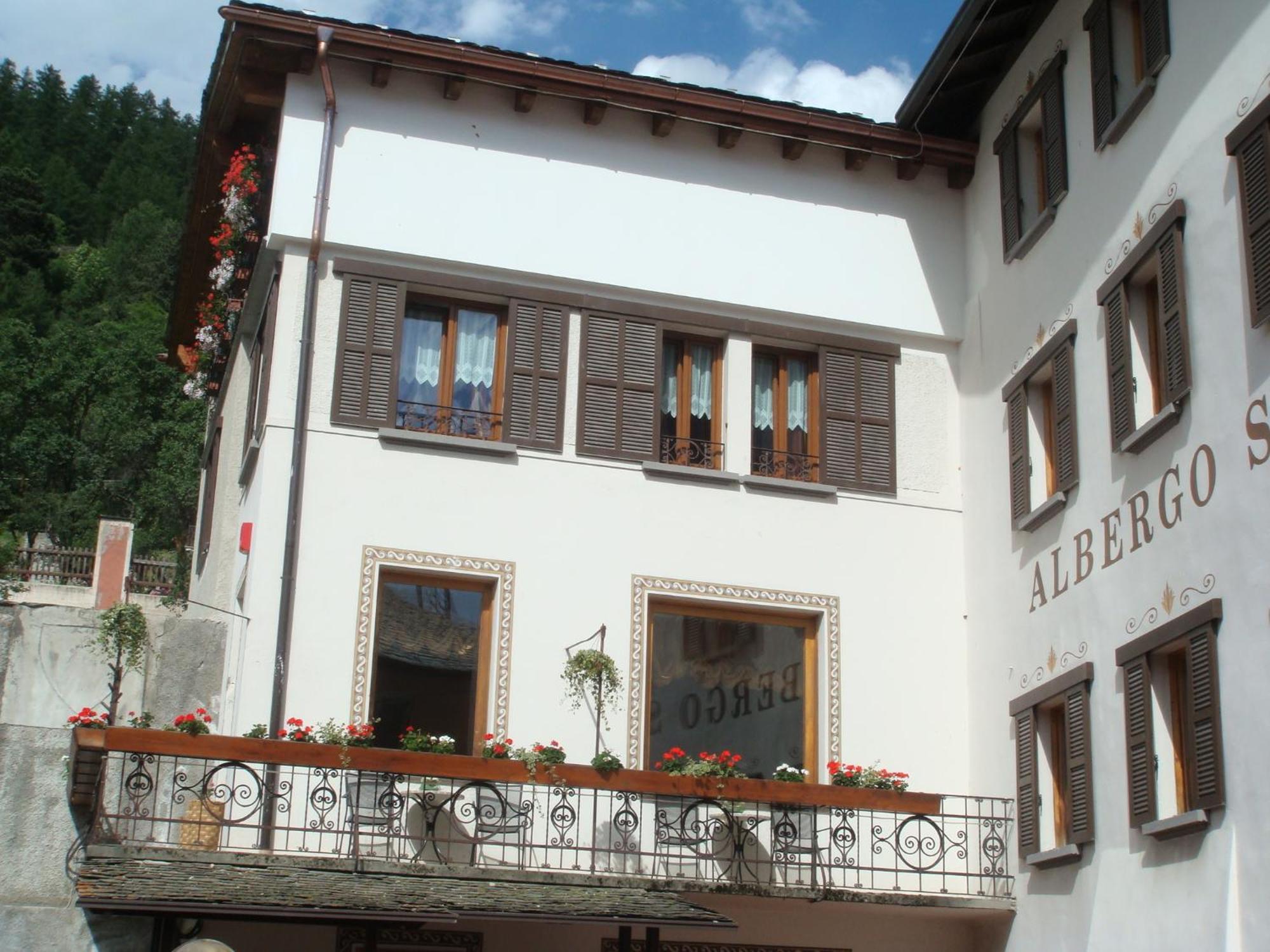Albergo Stelvio Bormio Buitenkant foto